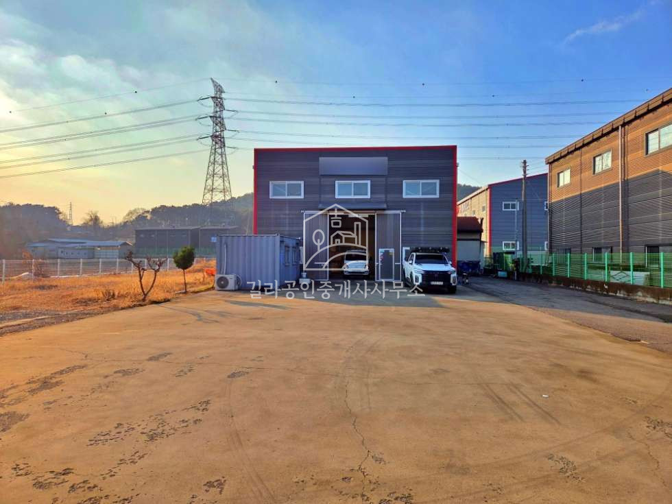 경기 화성만세구 팔탄면 구장리 1동 구장삼거리 인근 175㎡(52평) 단독 공장 매매 넓은 필지 포함 화성시 팔탄면 구장사거리 인근 매매 매물번호 10091 사진 1